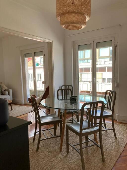 Apartamento Bem Localizado Para Familias & Amigos Daire Lisboa Dış mekan fotoğraf
