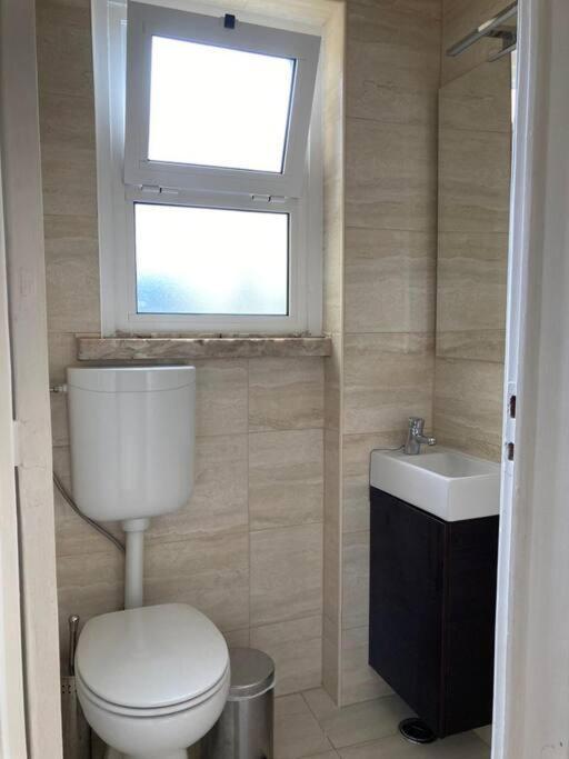 Apartamento Bem Localizado Para Familias & Amigos Daire Lisboa Dış mekan fotoğraf